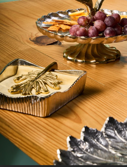 PALM NAPKIN HOLDER